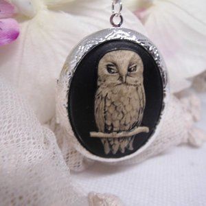 Owl Locket Necklace Photo Memory Keepsake Cameo